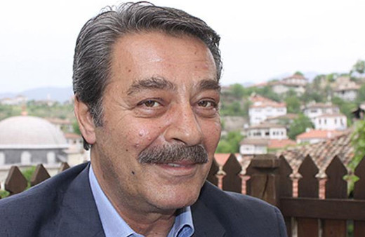 Aylardır hastanede tedavi gören Kadir İnanır'ın son haline bakın