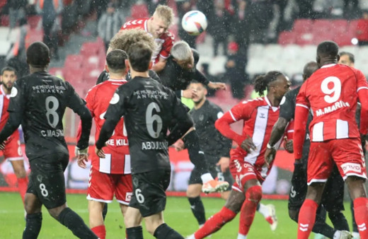 Samsunspor, Hatayspor engelini rahat geçti