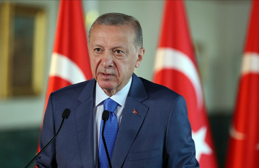 Cumhurbaşkanı Erdoğan'dan Trump'a tehcir tepkisi: Konuşmaya değer değil