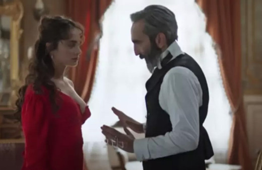 Şakir Paşa gelini Aniesi ile birlikte oldu! Dizideki o anlara sosyal medyada tepki yağdı