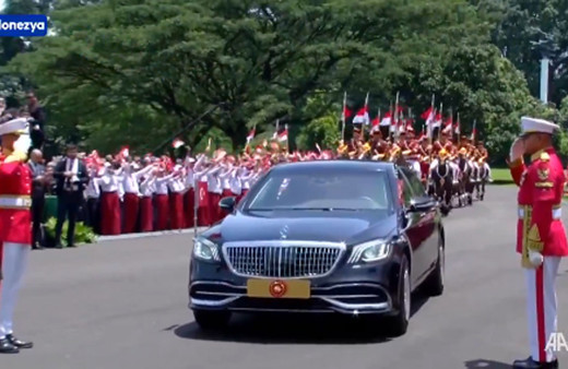 Cumhurbaşkanı Erdoğan Edonezya'da resmi törenle karşılandı