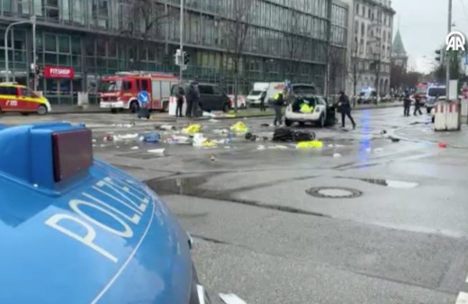 Münih'te bir araç kalabalığın arasına daldı, en az 15 yaralı var