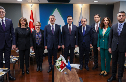 Özgür Özel'den iki adaylı formül iddialarıyla ilgili açıklama