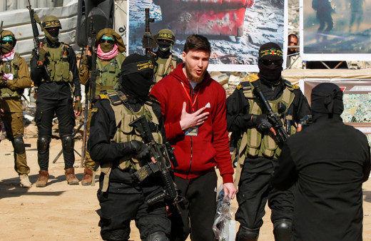 Hamas, esir takasının altıncı turunda Gazze'deki 3 İsrailli esiri Kızılhaç'a teslim etti