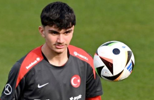 Milli futbolcu Can Uzun attı Eintracht Frankfurt kazandı