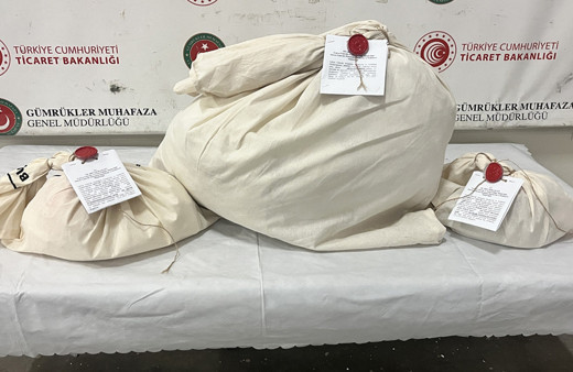 Kapıkule'de 4 kilo 318 gram uyuşturucu ele geçirildi