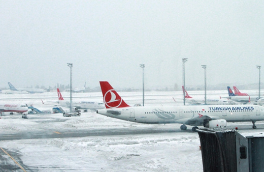 THY'den İstanbul'daki kar yağışı nedeniyle sefer iptalleri