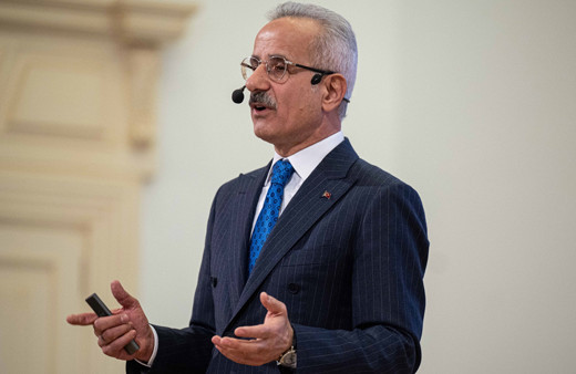 Bakan Uraloğlu duyurdu: Galatasaray-AZ Alkmaar maçında 5G kullanılacak