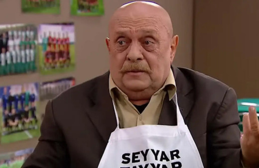 Oyuncu Emin Gümüşkaya için Bursa Devlet Tiyatrosu'nda tören düzenlendi