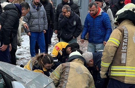 Sarıyer'de feci kaza! Önce park halindeki otomobillere ardından...