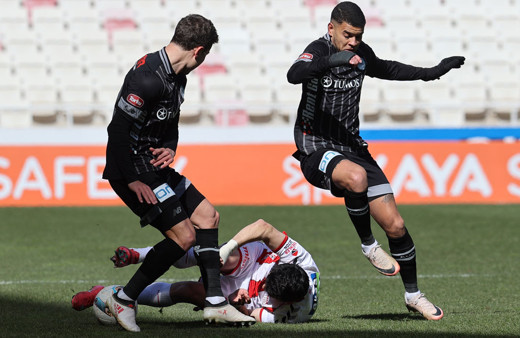 Sivasspor ile Konyaspor puanları paylaştı