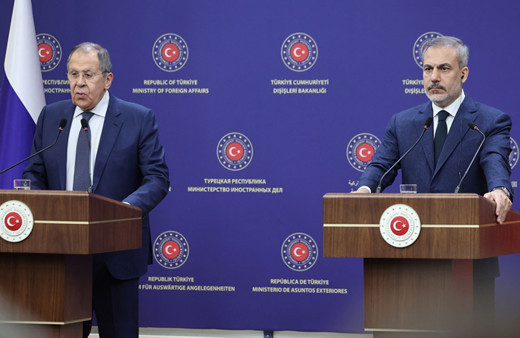 Hakan Fidan ile ortak basın toplantısı düzenleyen Lavrov'dan Ukrayna açıklaması