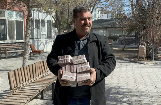 Hesabına 1 milyon 152 bin lira yatırıldı, kuruşuna bile dokunmayıp sahibini buldu