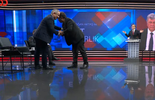 İmamoğlu'nun diploma tartışmasında Ersan Şen Sinan Burhan'a sarıldı tebrik etti