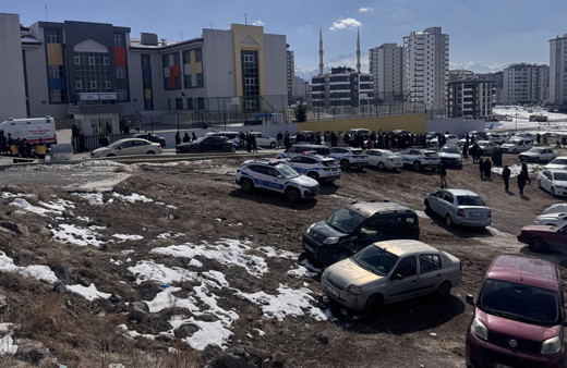 Kayseri'de okul önünde yaşandı! Eski eşini öldürdü ardından intihar etti