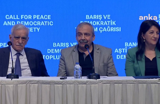 Terör örgütü PKK'nın silahlı mücadele döneminin bittiği 4 farklı dilde duyuruldu