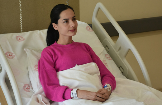 Sürekli tok hissediyordu, nadir vaka olduğunu öğrendi! Kilo kaybı, bulantı ve kusmanın nedeni buymuş