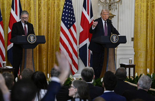 Trump, İngiltere Başbakanı Starmer'a yöneltilen sorudan hoşlanmadı: Bu kadar yeter