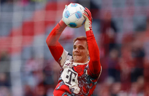 IFAB, kalecilerin topu ellerinde tutma sürelerinin 8 saniyeye çıkarıldığını açıkladı