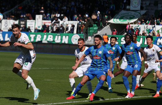 Ghezzal şov yaptı Çaykur Rizespor 3 puanı 3 golle aldı