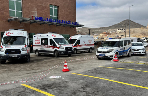 Niğde'de doktoru daha önce ameliyat ettiği hasta bıçakladı