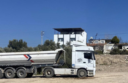 İzmir Torbalı'da kaçak hafriyat dökümü yapan 2 şirkete 11,2 milyon lira ceza