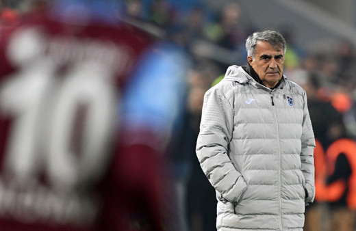 Trabzonspor'da kritik toplantı! Yönetim ile Şenol Güneş görüşme halinde