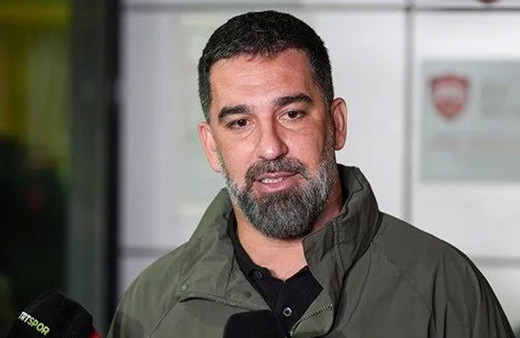 Arda Turan'a sürpriz teknik direktörlük teklifi