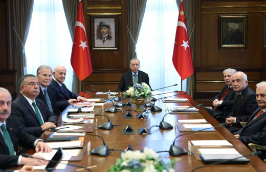 Fahrettin Altun: Tehditleri bertaraf edecek yeni projeler geliyor