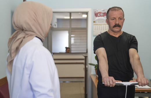 Sağlıklı beslenmeyle 19 kilo verdi, ameliyattan kurtuldu