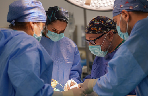 Dil kanserinde sınırları aşan mücadele mutlu bitti