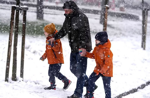 İstanbul'da şiddetli kar yağışı için saat verildi