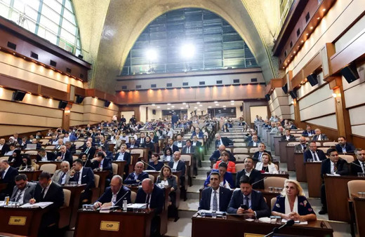 İBB Meclisi 24 Mart'ta olağanüstü toplanacak! Saati de değişti