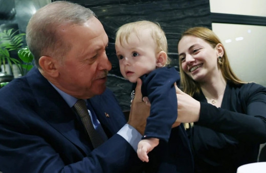 Cumhurbaşkanı Erdoğan’dan kafeye sürpriz ziyaret