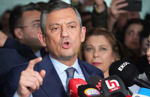 Özgür Özel'den DEM Parti ile kent uzlaşısı eleştirilerine yanıt: Bundan utanan da yok