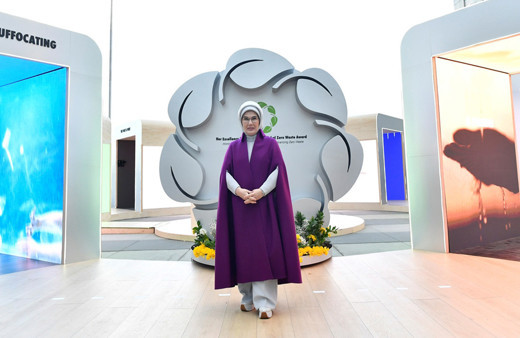 Emine Erdoğan, BM'deki "Sıfır Atık Enstelasyon Sergisi"ni ziyaret etti
