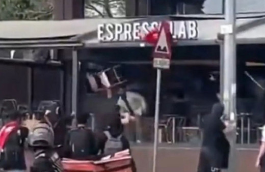 'Boykot listesinde' bulunan kafeye saldırı: 4 gözaltı