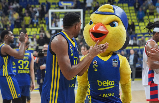 Fenerbahçe Beko Baskonia engelini geçti liderliğe yükseldi