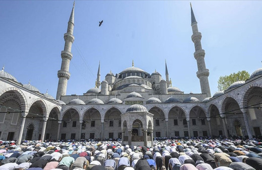 Ramazan Bayramı yarın başlıyor! İl il bayram namazı saatleri