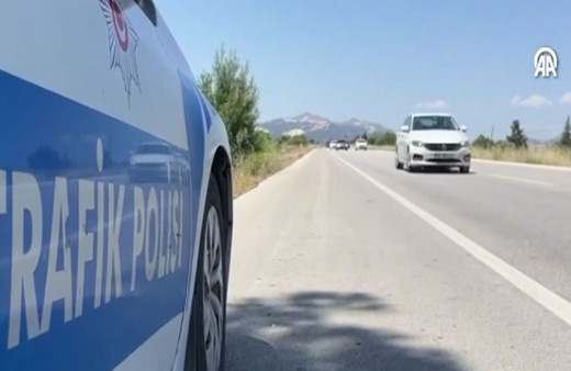 Bakan Ali Yerlikaya açıkladı! Arife günü trafik kazalarında 5 kişi hayatını kaybetti