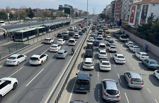 İstanbul'da bayram trafiği! Yola çıkacaklar aman dikkat yüzde 89'a kadar çıktı