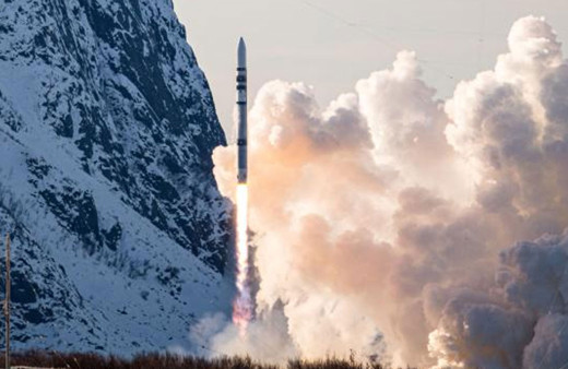 Uzay roketi kalkıştan 30 saniye sonra patladı