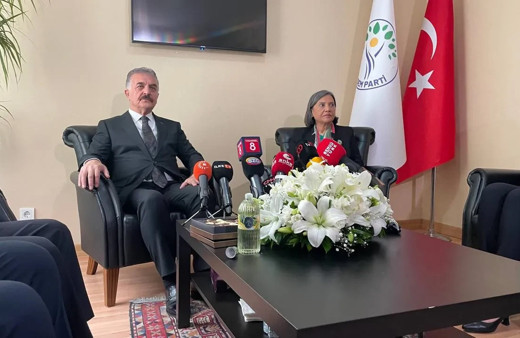 MHP ve DEM Parti ilk kez bayramlaştı