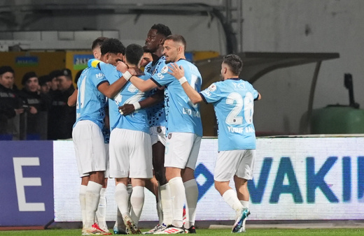 Başakşehir, Eyüyspor'u deplasmanda 3 golle geçti
