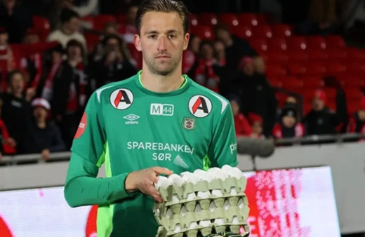 Norveç'te maçın oyuncusuna 4 koli yumurta!