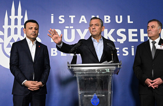 CHP lideri Özgür Özel: Dünya siyasi tarihinin en büyük imza kampanyasını başlatmış durumdayız