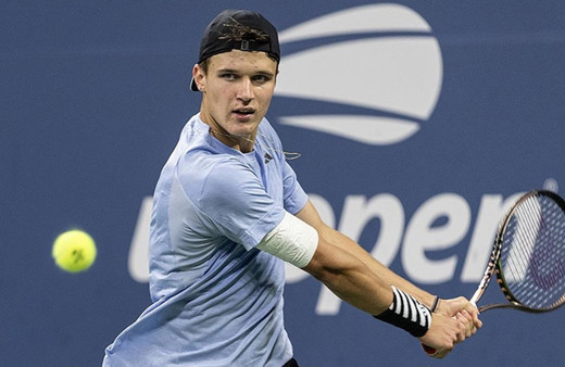 Jakub Mensik, Novak Djokovic'i yenerek Miami Açık'ta şampiyon oldu