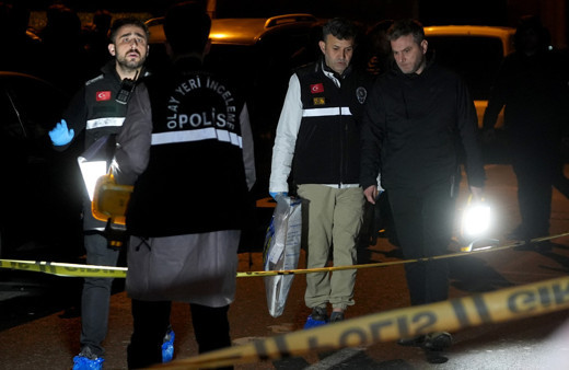 Bağcılar’da kimlik kontrolü yapmak isterken silahlı saldırıya uğrayan bekçi ağır yaralandı