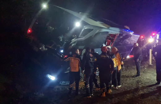 54 kişiyi taşıyordu! Çorum'da tur otobüsü kaza yaptı: Yaralılar var