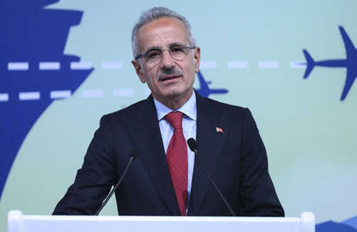 Bakan Uraloğlu'ndan 'Antalya Havalimanı' açıklaması